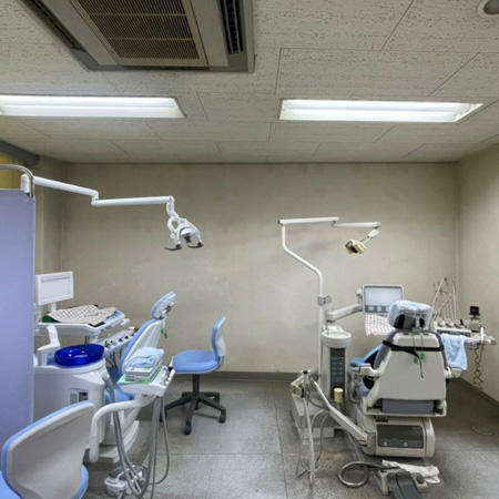 歯科医院黒ずみ施工前